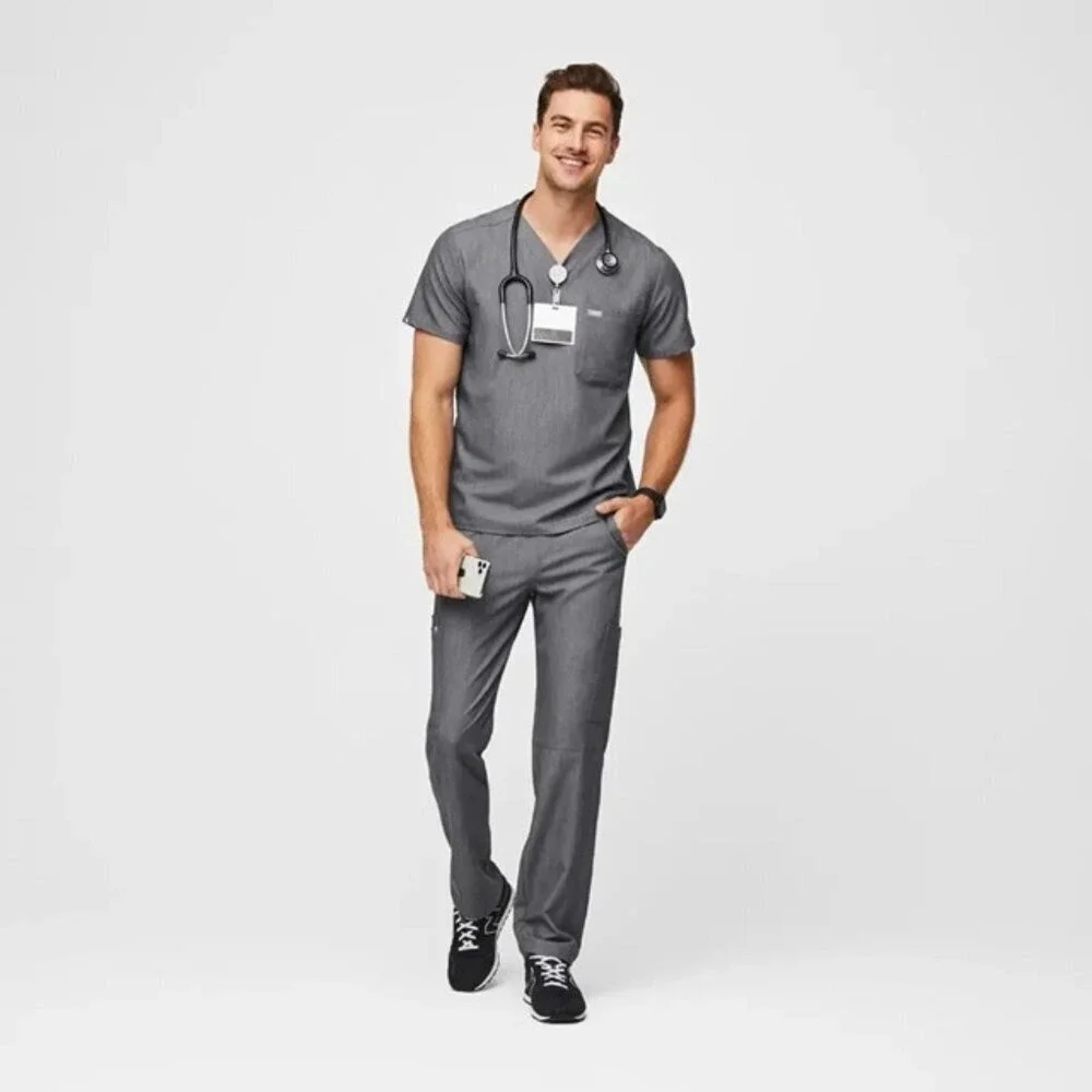 NWT Figs Leon Three Pocket Scrub Top, Axiom 2.0 Cargo Pants Set Gray Men M‎
